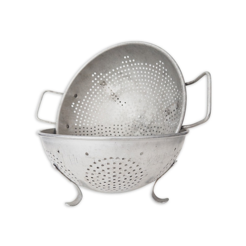 Vintage‎ Aluminum Farmhouse Colanders Footed Strainer Rustic Primitive Kitchen